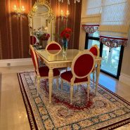 با فرش قرمز چه رنگ مبلی ست کنیم ؟