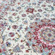 فرش علیا کتیبه‌ای جفت ۶ متری | طرح ۳ گل با بافت برجسته