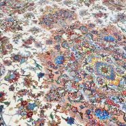 فرش تک ۹ متری خطیبی | نقشه گلدانی با گل ابریشم